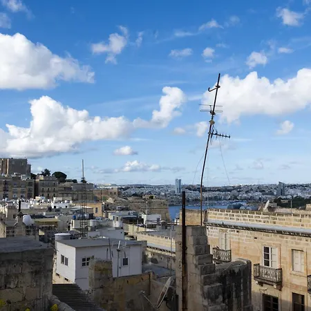アパート Valletta City Suites